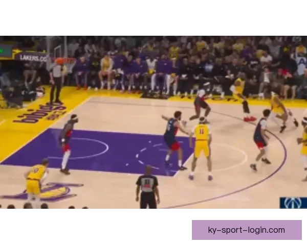 布朗尼回忆与父亲单挑比赛：赢得比赛后他不小心打碎了篮板